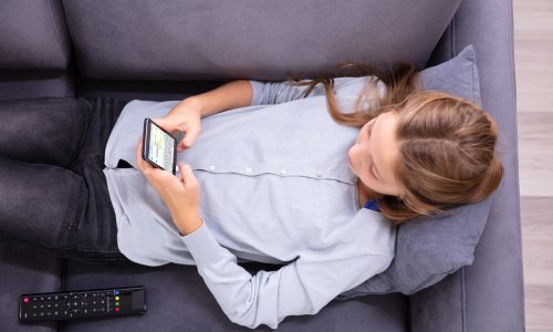 Srpski MUP uputio apel roditeljima o profilima djece na društvenim mrežama