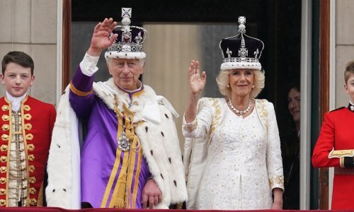 Škotska obilježava krunidbu kralja Charlesa i kraljice Camille