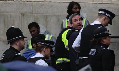 'Ovo je kao u Moskvi': Tijekom krunidbe Charlesa III britanska policija privela čak 52 osobe