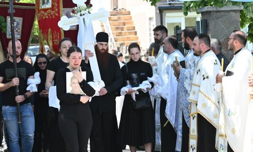 Sahranjeno troje ubijenih kod Mladenovca, plakali i svećenici