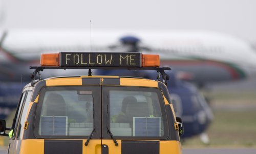 Teretni avion udario u vozilo u Zagrebu