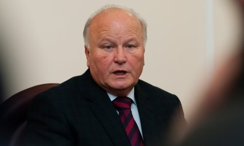 Režemo plaće jer ne uspijevamo pokrenuti privredu