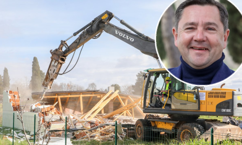 Kreće rušenje bespravne gradnje na Braču i Hvaru: 'Pripremljen niz objekata'