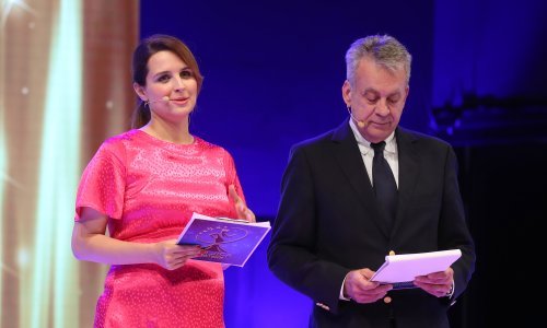 Doris Pinčić odrađuje voditeljske gaže iako je trudnički trbuh sve veći