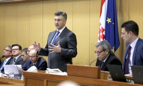 Plenković preživio četiri sata rafalne paljbe o Ini, Barišiću, predsjednici...