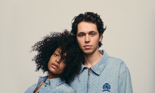 Tommy Hilfiger predstavio svoju kampanju 'Classics Reborn' za proljeće 2023.