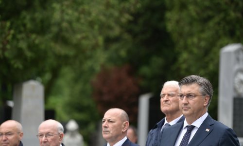 Premijer o prijetnjama: 'Ne smijemo ih podcjenjivati. Pet novih upućeno je policajcima'