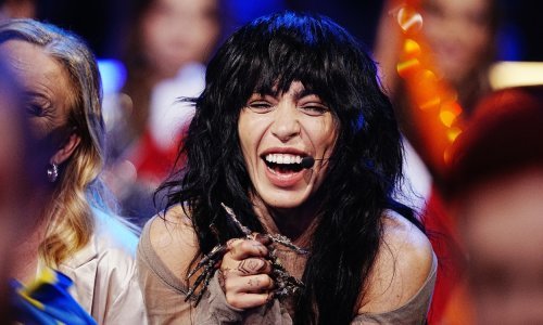 Tko je dečko pobjednice Eurosonga? Dane provode cijepajući drva i vozeći traktor