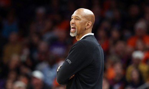 Bravo, ne valjaš! Prošle godine je proglašen najboljim trenerom, sada je dobio 'nogu'