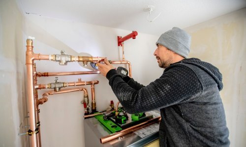 Zašto Britanci ne žele dizalice topline: 'Jedva mogu ugrijati radijatore'