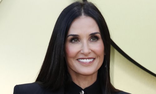 Prezgodna baka: Demi Moore pozirala s unučicom i pokazala nevjerojatnu figuru u bikiniju