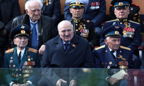 Lukašenko sve rjeđe u javnosti. Nagađa se da je odveden u privatnu kliniku
