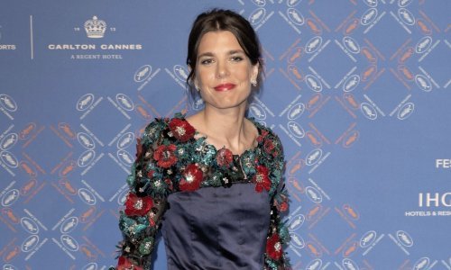 Charlotte Casiraghi u neobičnoj Chanelovoj haljini istaknula trudnički trbuščić