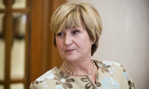 Tomašić uputila oštro pismo Hahnu zbog relativiziranje hrvatske povijesti i Domovinskog rata