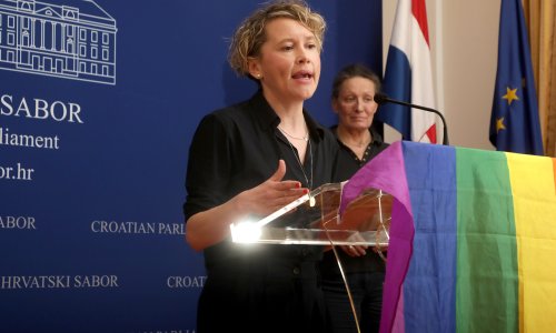 Možemo: Za istospolne zajednice tražimo pravo na udomiteljstvo i posvajanje djece