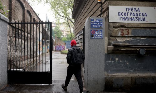 Vlada Srbije nakon tragedije odlučila skratiti školsku godinu za dva tjedna