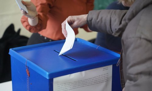 Izbori u Crnoj Gori su bili mirni dok se u priču nije upetljao prevarant s kriptovalutama