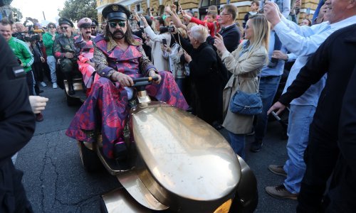 Pogledajte kako su Riječani dočekali Let 3: Čitav Korzo pjevao je 'Mamu ŠČ'