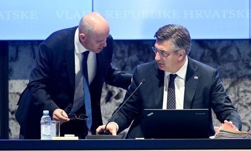 Stiže novi zakon: U državnoj službi povišice do 30 posto, ali i brži otkazi