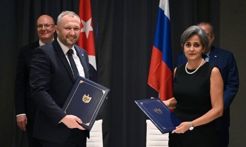 Potpisani sporazumi: Kuba će Rusiji slati šećer i rum, a ovi njima naftu i pšenicu