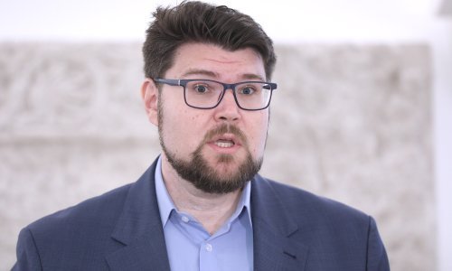 Grbin krenuo u predizbornu kampanju, prvo obećanje besplatni vrtići za sve