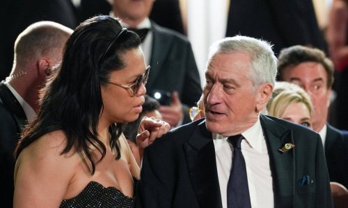Nedavno mu je rodila sedmo dijete: Robert De Niro u Cannes stigao s najdražom pratnjom
