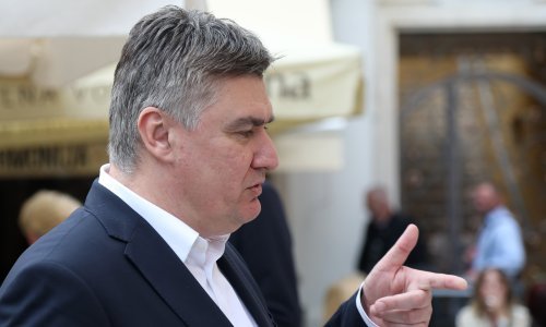 Milanović: Neka se 'Dnevnik Anne Frank' vrati u obveznu školsku literaturu