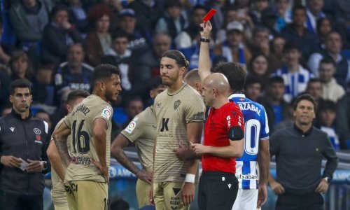 Luis Suarez divljao nakon crvenog kartona, Real Sociedad na korak do Lige prvaka