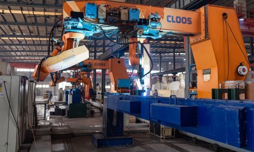 Polovina radnika u EU želi raditi manje, žale se i da ih roboti ozljeđuju