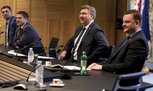 Vlada će finacirati uklanjanje otpada u romskim naseljima