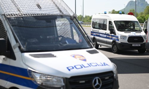 Određen jednomjesečni zatvor muškarcu koji je na pješačkom naletio na mladića u Splitu