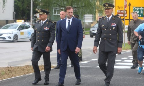 Banožić čestitao Dan državnosti: 'Zauzeli smo svoje mjesto u zajednici uspješnih'