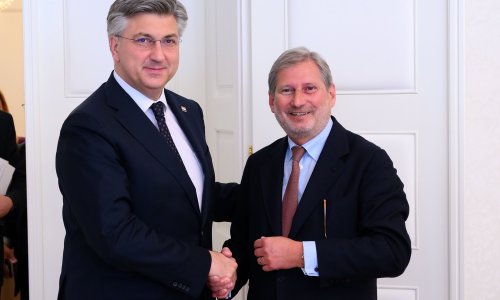 Plenković s povjerenikom Hahnom: Hrvatsko je gospodarstvo pokazalo otpornost