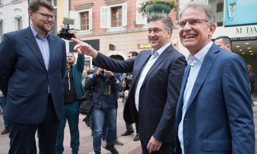 HDZ i SDP popravili rejting, Možemo i Most u padu