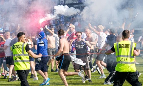 Preuranjeno slavlje navijača HSV-a viralni je hit. Pogledajte kakav su šok doživjeli