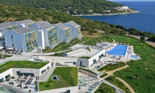 Indeksi blago u crvenom, uz dodatan pad likvidnosti