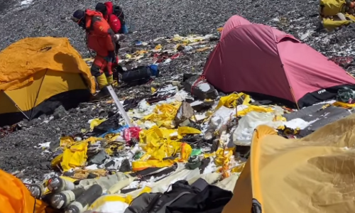 Himalaja kao smetlište: Pogledajte što alpinisti ostavljaju za sobom