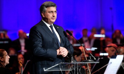 Plenković čestitao Dan državnosti: Hrvatska je danas snažna Hrvatska