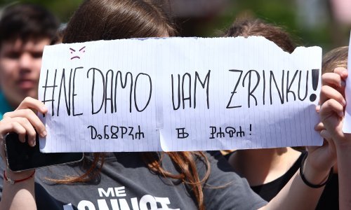 Učenici u Strožancu bojkotiraju nastavu zbog otkaza učiteljici