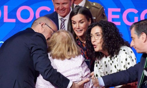 Kraljica Letizia oduševila gestom: Dobitnicu nagrade spasila od neugodnosti