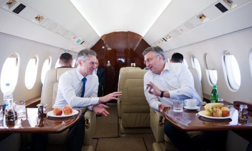 Vladin avion je u kvaru, pogledajte kako se Plenković snašao na putu za Moldaviju