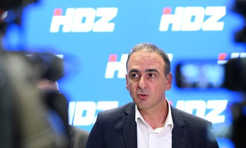 HDZ-ovci prozvali Milanovića: 'Čak su i komunisti čestitali Božić svim građanima'