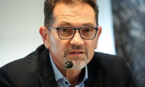 Sindikat znanosti traži od Vlade povećanje plaća za 20 posto