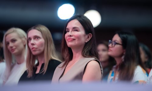 Nakon nezaboravnog odmora u Istri: Severina se pojavila na predavanju Gurudeva Sri Sri Ravi Shankara