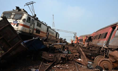 Užas u Indiji: Skoro 300 poginulih i 850 ozlijeđenih u sudaru vlakova