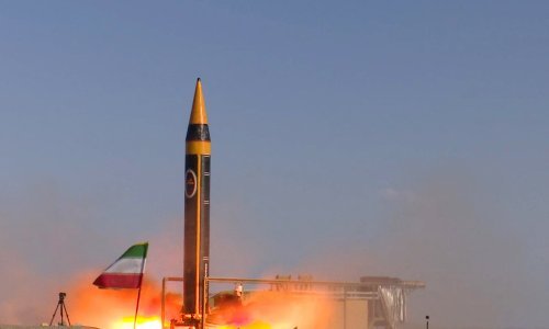 Iran predstavio prvi hipersonični balistički projektil