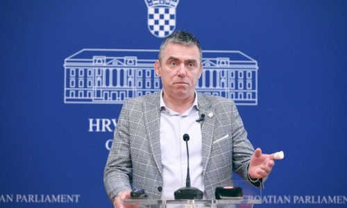 Mlinarić: U Hrvatskoj je bitno podmiriti državne službenike, branitelje i Crkvu