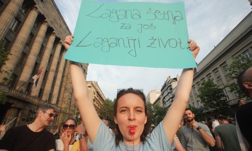 Prosvjed u Beogradu održan i ove subote, unatoč nevremenu