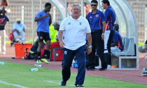 Afrika oplakuje karizmatičnog trenera koji se oglušio na zakone aparthejda