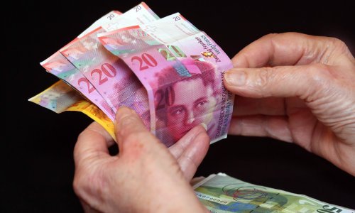 Sutra u ponoć nastupa zastara za tužbe protiv banaka za kredite u 'švicarcima'